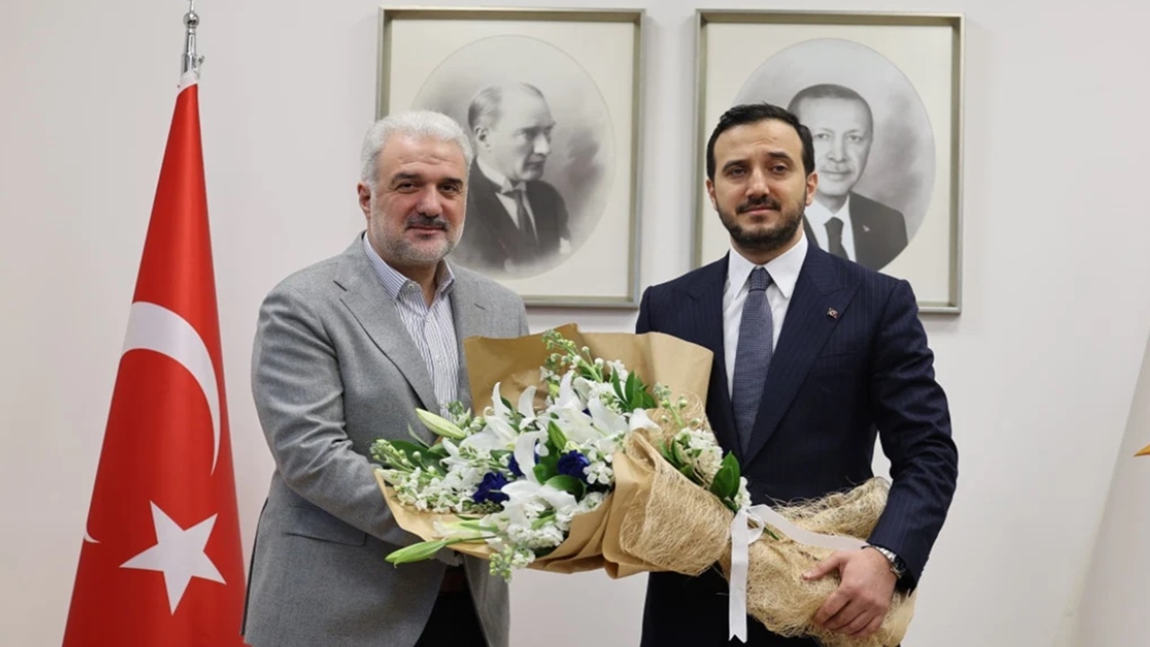 AK Parti İstanbul İl Başkanlığı’nda devir teslim töreni yapıldı