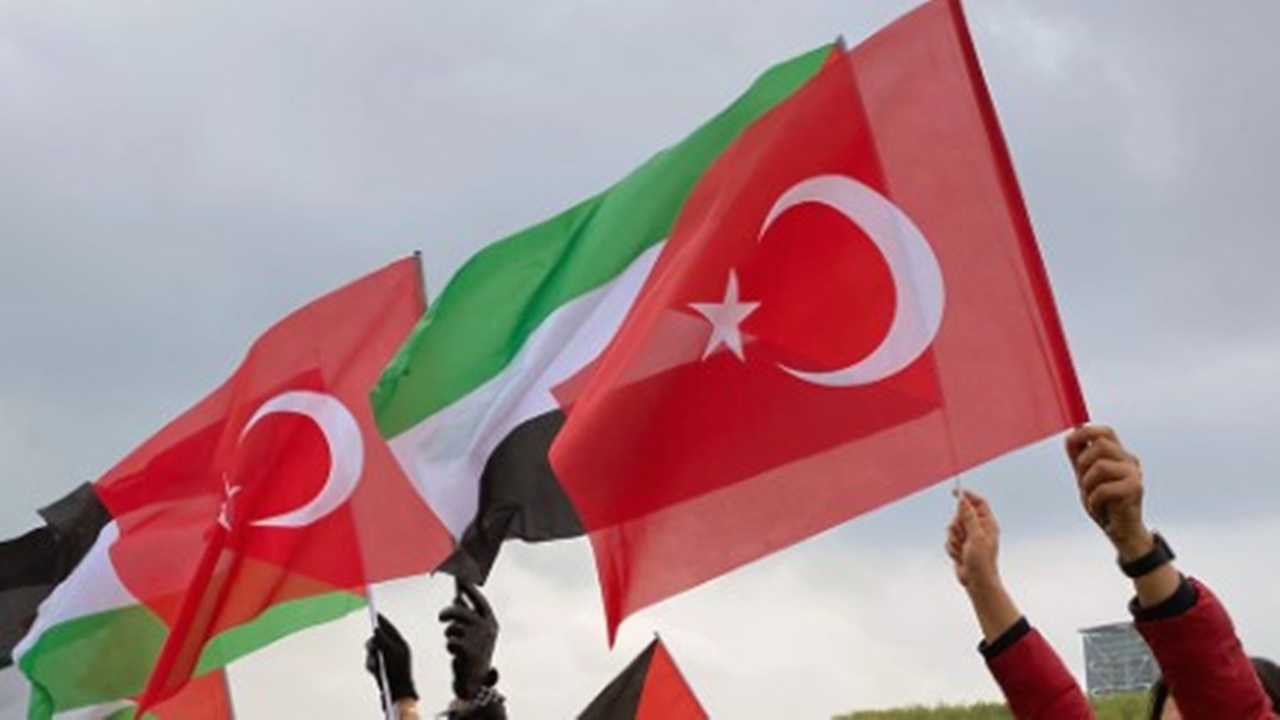 Gazze Türkiye’ye bağlansın diyen Genel Başkan referandum önerdi