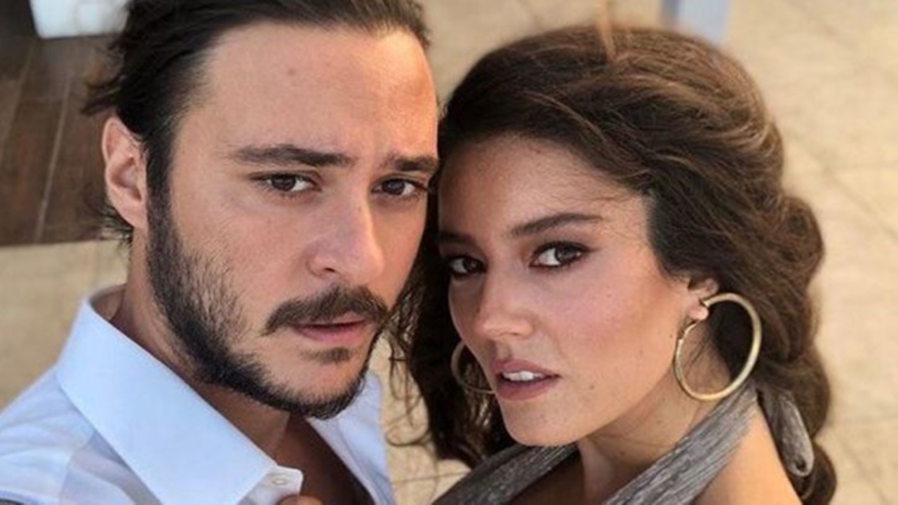 Kafa karıştıran paylaşım! Pelin Akil ve Anıl Altan boşanıyor mu?